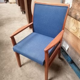 Cherry Framed Meeting Chair with Arms, Blue Fabric